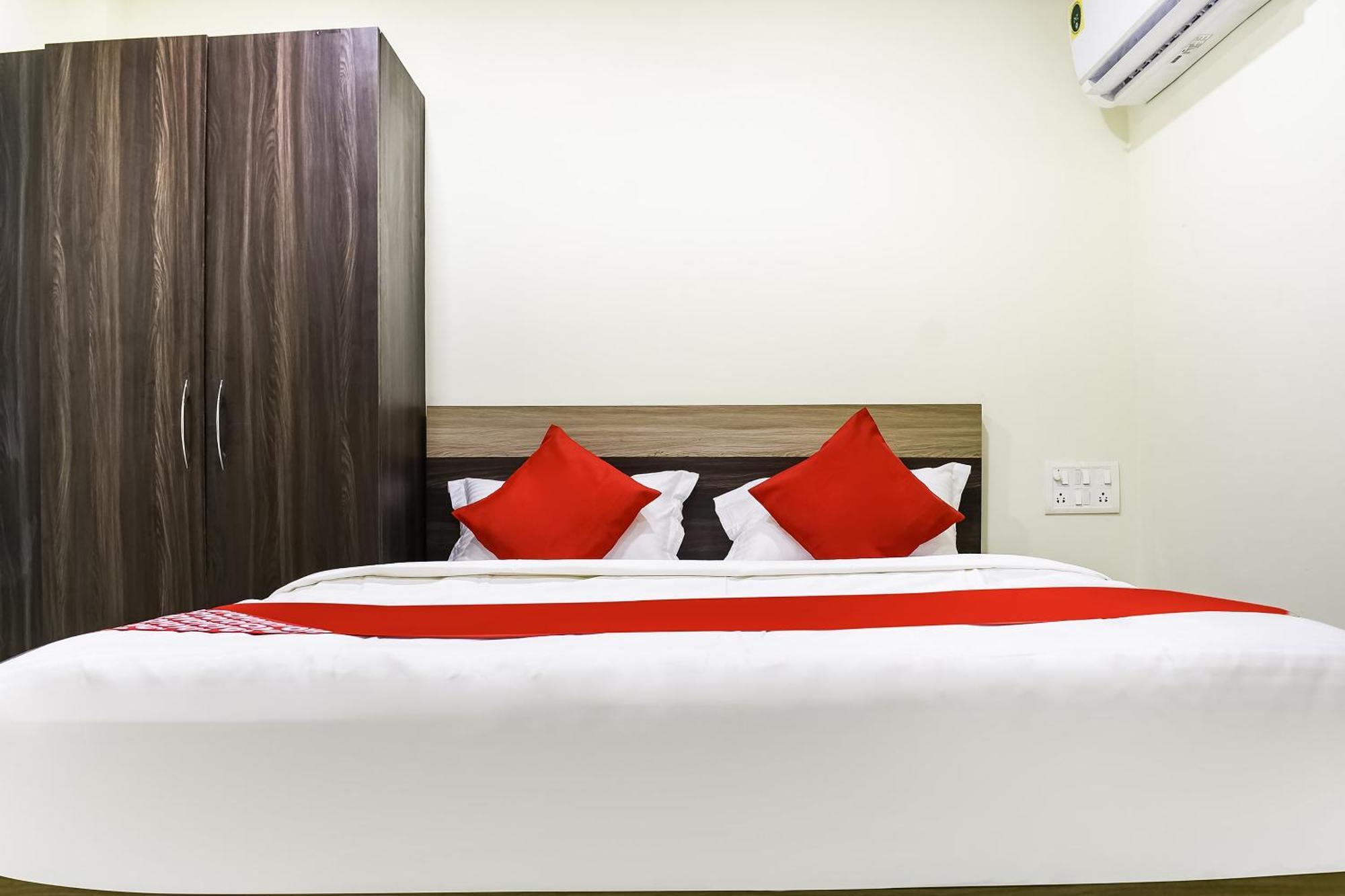 Hotel O S&H Residency Khandagiri Exterior photo